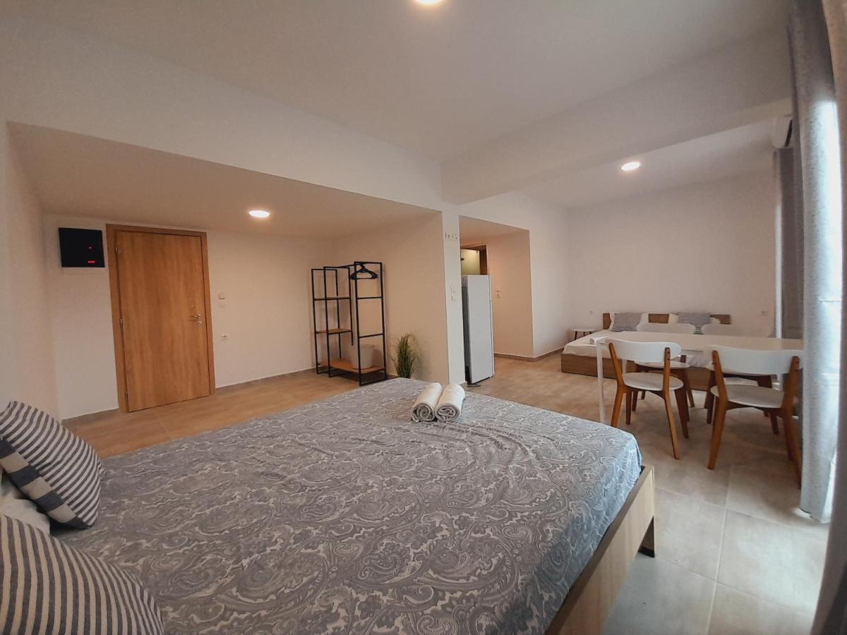 Telhinis Hotel & Apartments Faliraki Eksteriør billede